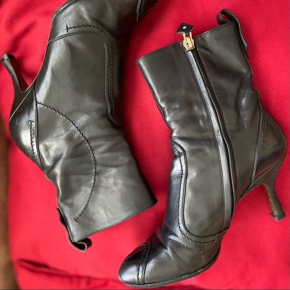 LOUIS VUITTON LV Leather Ankle Booties Black 34 - Picture 10 of 10